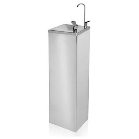 Drinking fountain in stainless steel with cup filler